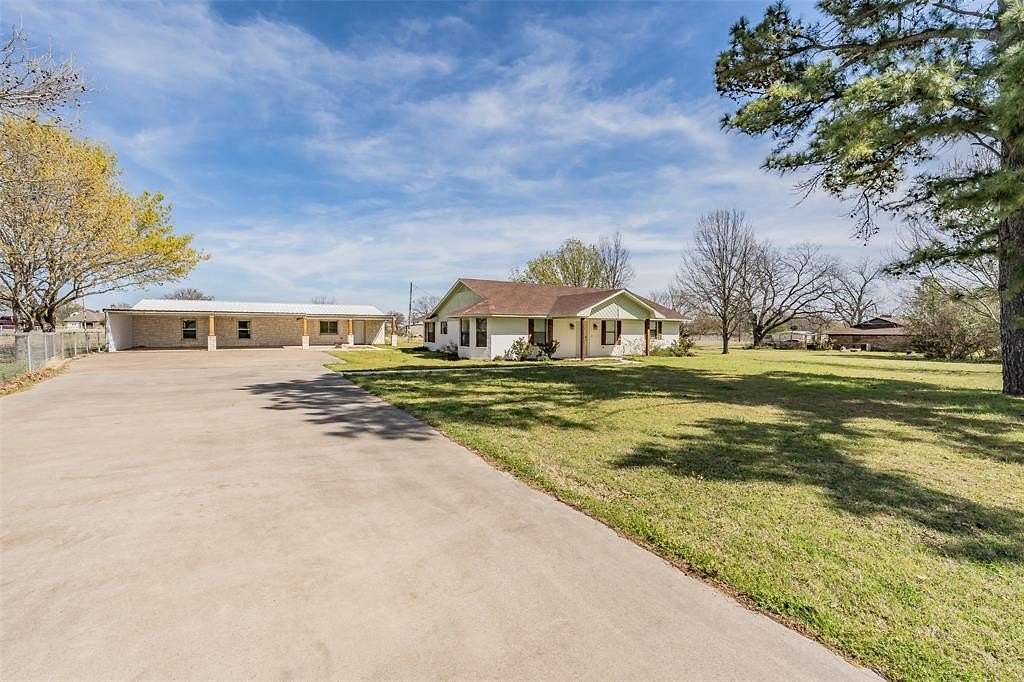 1.7 Acres of Land with Home for Sale in Decatur, Texas