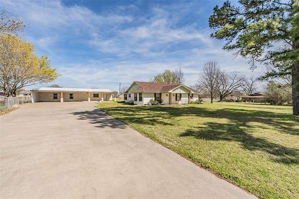 1.7 Acres of Land with Home for Sale in Decatur, Texas
