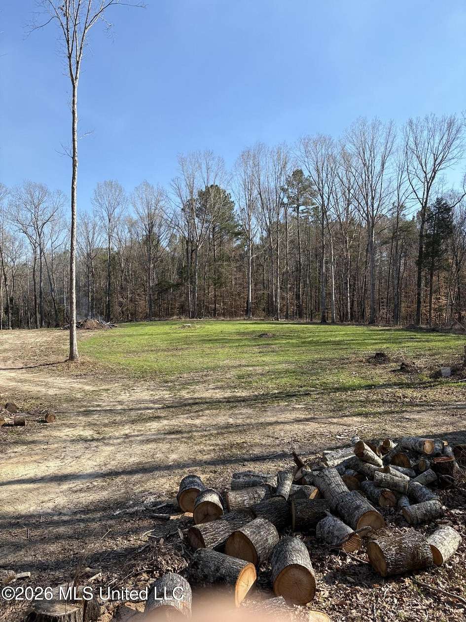 12 Acres of Land for Sale in Florence, Mississippi