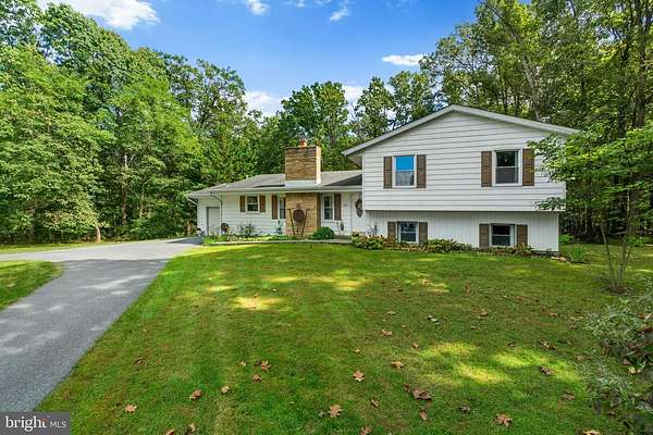 6.87 Acres of Land with Home for Lease in Woodbine, Maryland