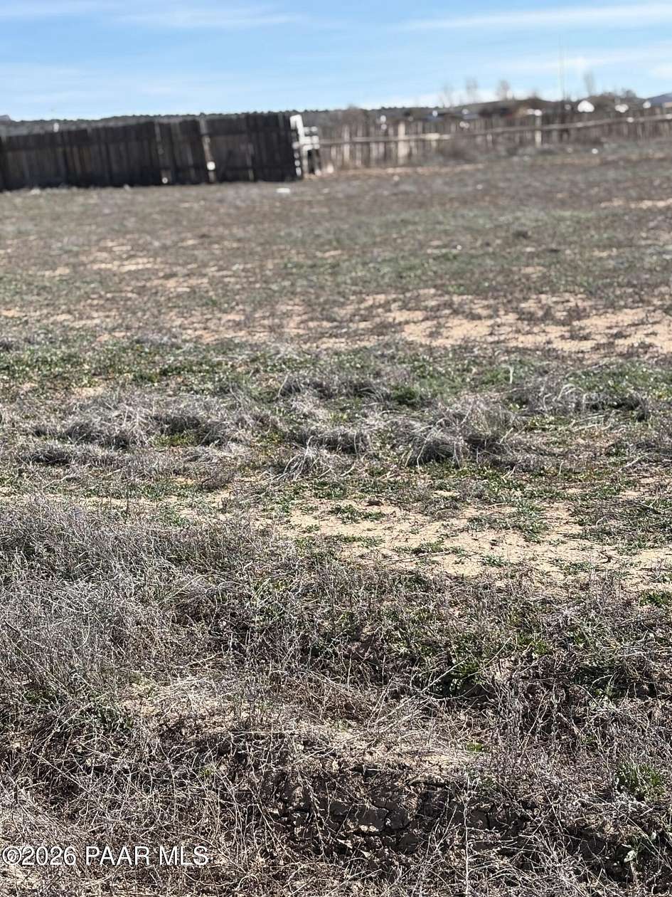 0.32 Acres of Land for Sale in Paulden, Arizona