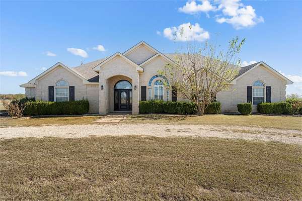 5 Acres of Land with Home for Sale in Eddy, Texas
