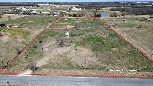 5 Acres of Residential Land for Sale in Whitesboro, Texas