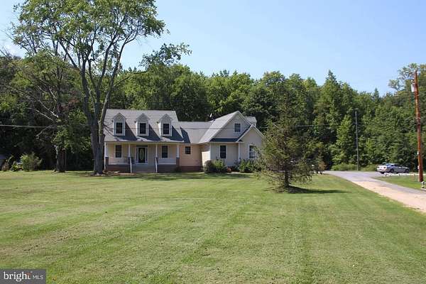 1.86 Acres of Land with Home for Lease in Churchton, Maryland