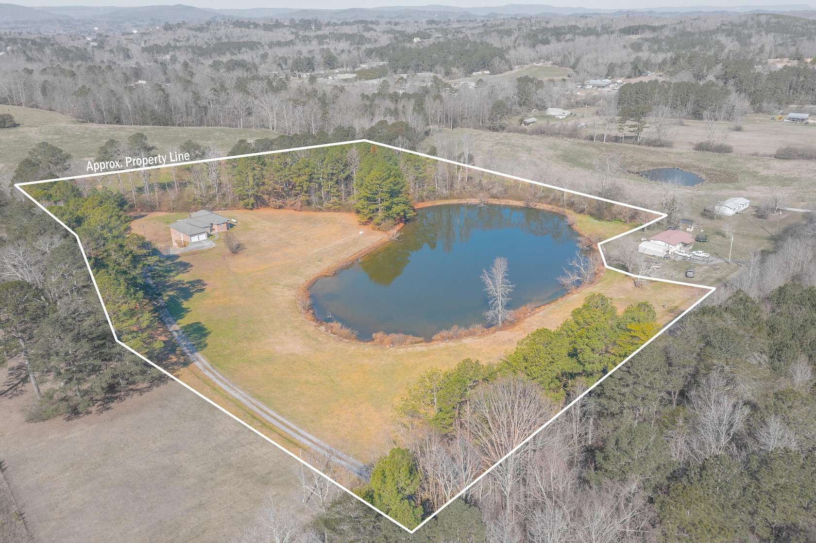 14.3 Acres of Land with Home for Sale in LaFayette, Georgia