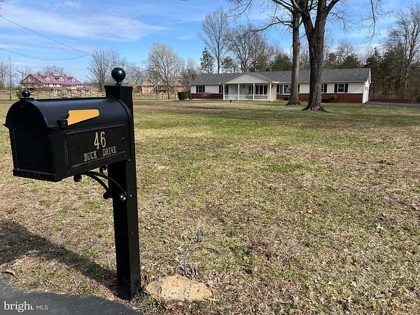 2 Acres of Land with Home for Lease in Kintnersville, Pennsylvania