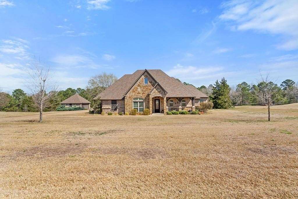 2.7 Acres of Land with Home for Sale in Tyler, Texas