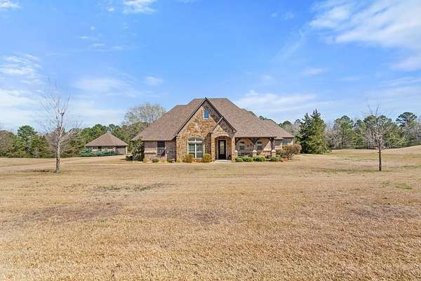 2.7 Acres of Land with Home for Sale in Tyler, Texas