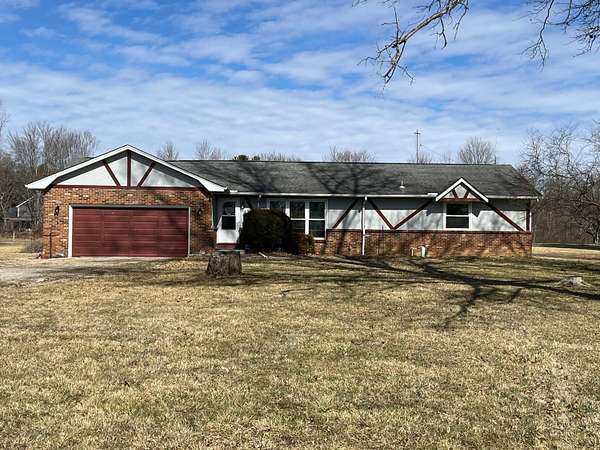 2.58 Acres of Land with Home for Sale in Baltimore, Ohio