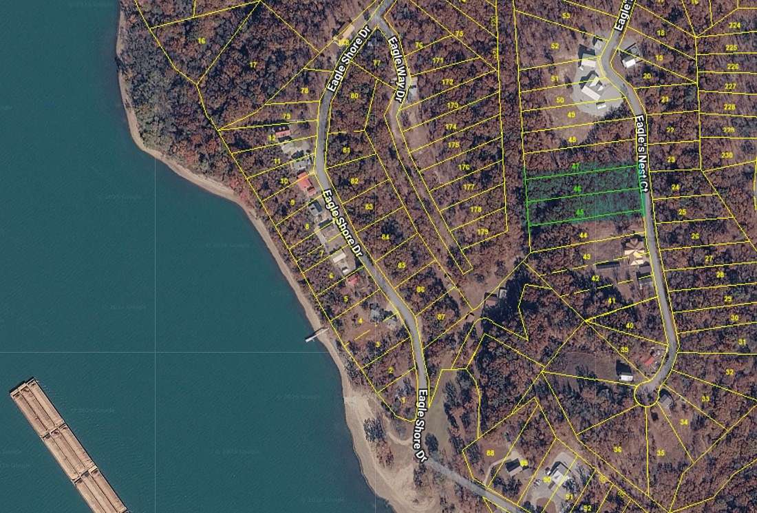 1.5 Acres of Residential Land for Sale in Dover, Tennessee