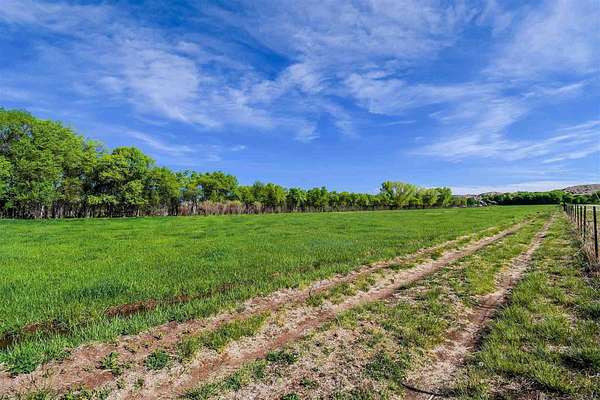 14.7 Acres of Land for Sale in Chamita, New Mexico