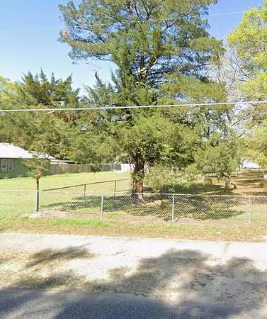 0.15 Acres of Land for Sale in DeFuniak Springs, Florida