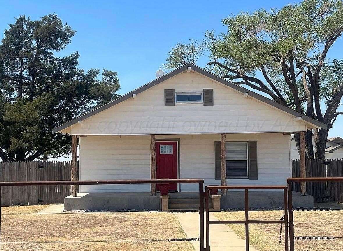 7.5 Acres of Land with Home for Sale in Amarillo, Texas