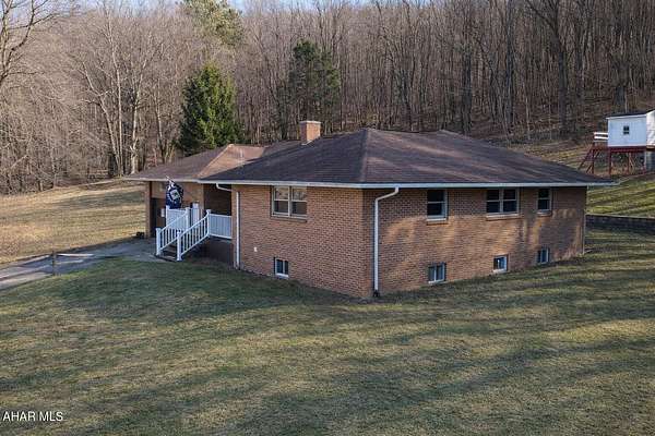 10 Acres of Land with Home for Sale in Johnstown, Pennsylvania