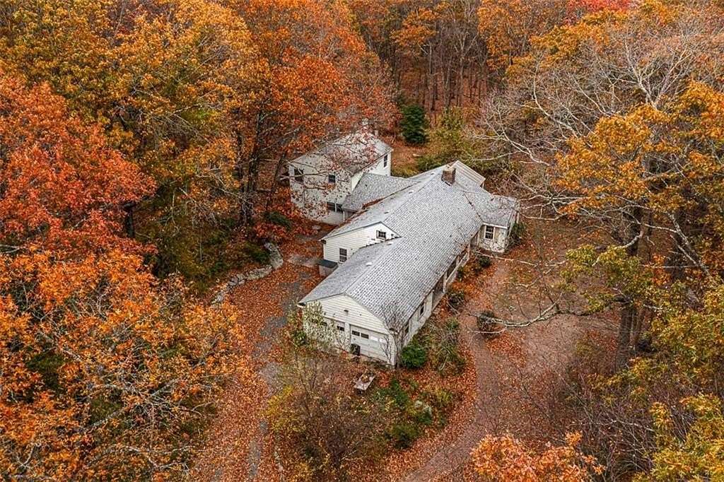 5 Acres of Land with Home for Sale in Lincoln Town, Rhode Island
