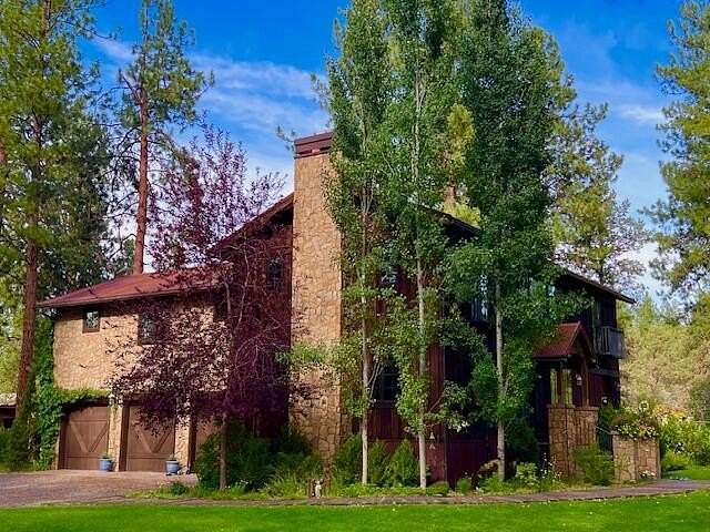 4 Acres of Land with Home for Sale in Sisters, Oregon