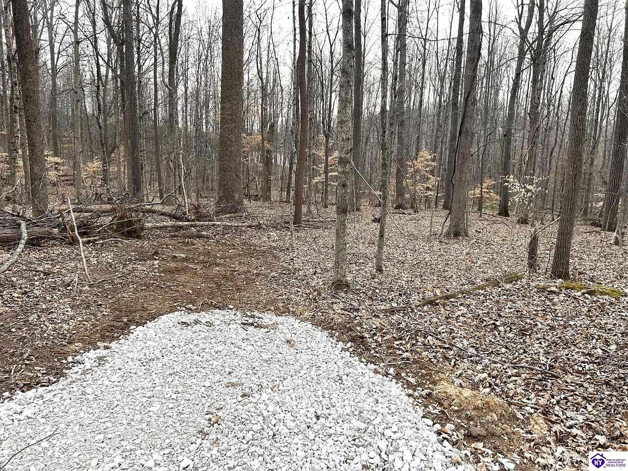 1.83 Acres of Residential Land for Sale in Hodgenville, Kentucky