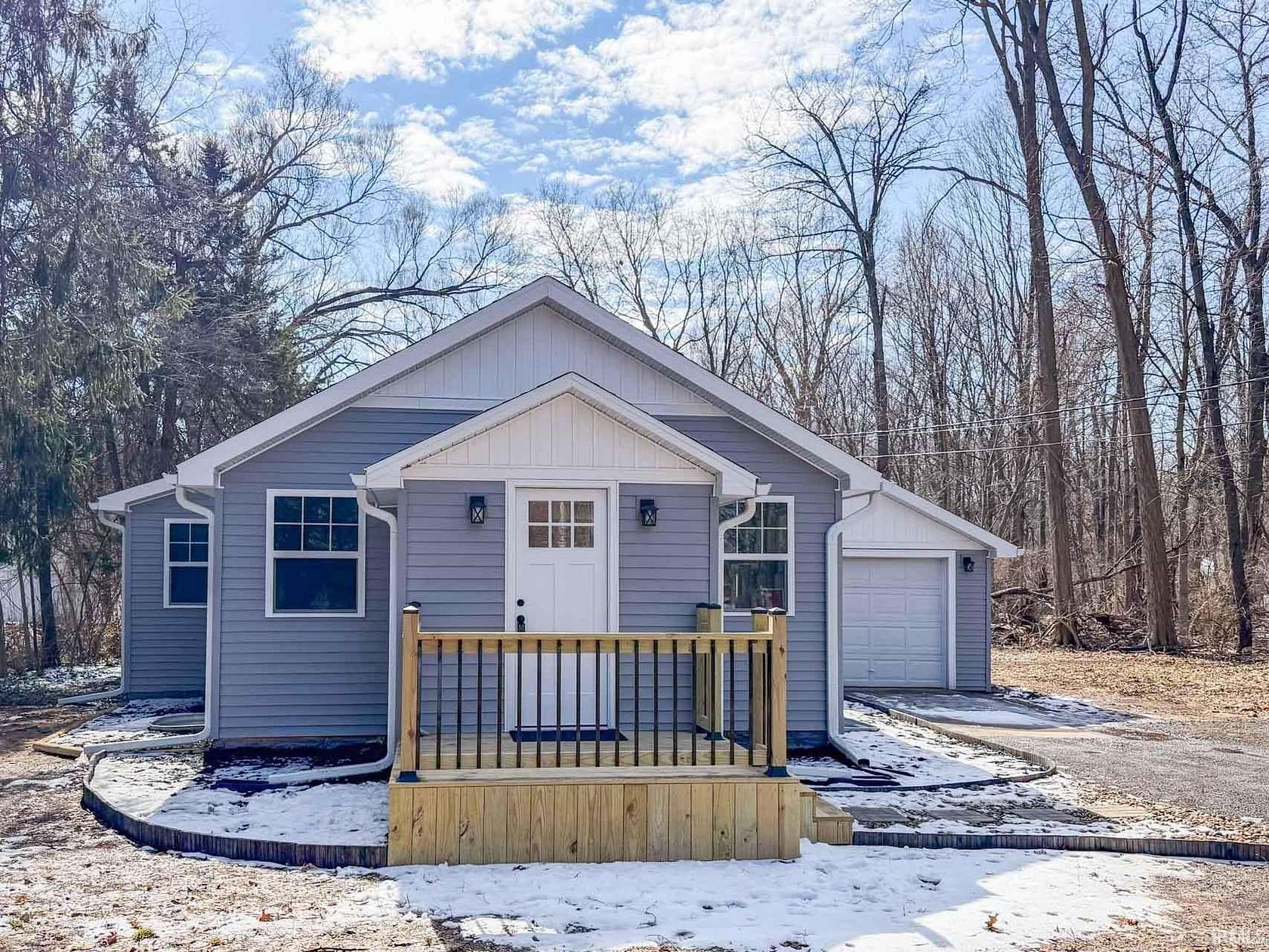 1.5 Acres of Land with Home for Sale in Elkhart, Indiana