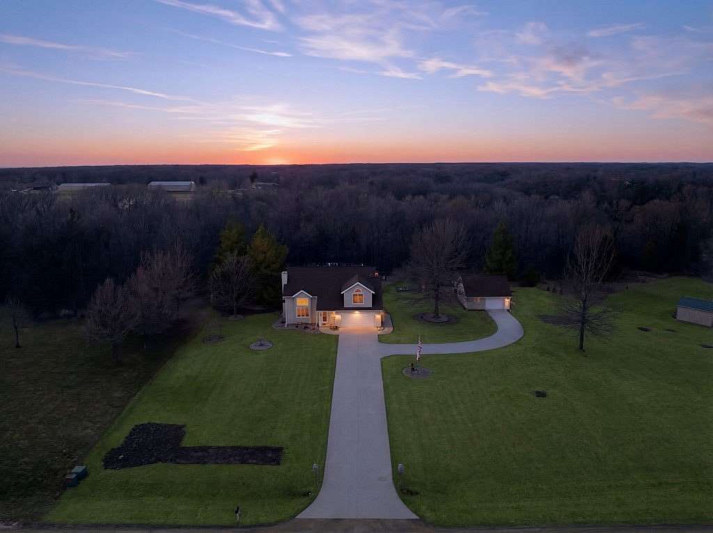 2.2 Acres of Land with Home for Sale in Boone, Iowa