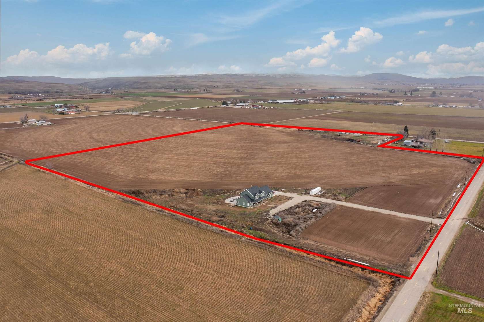 37 Acres of Land with Home for Sale in Emmett, Idaho