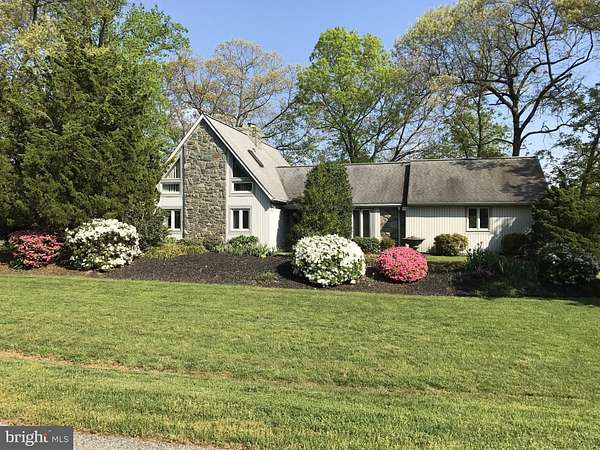 8 Acres of Land with Home for Sale in Upper Marlboro, Maryland