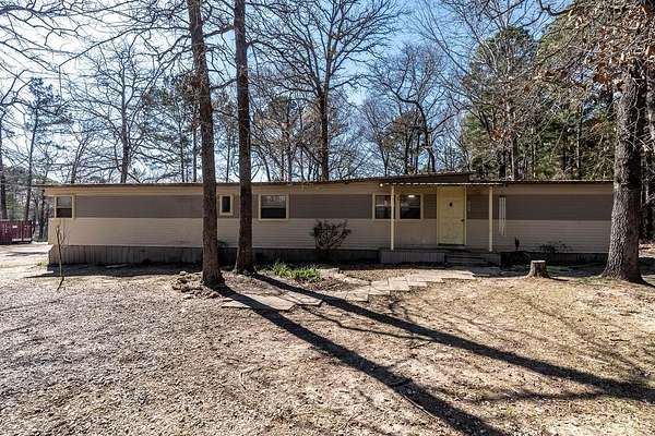 22.6 Acres of Land with Home for Sale in Palestine, Texas