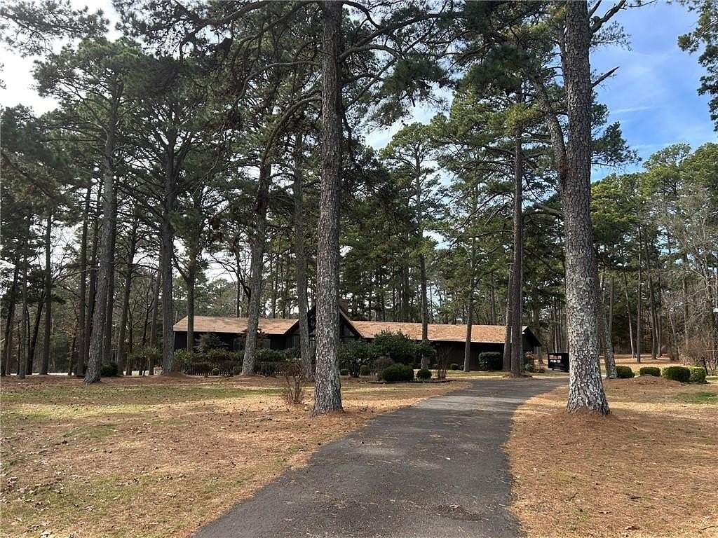 4 Acres of Land with Home for Sale in Russellville, Arkansas