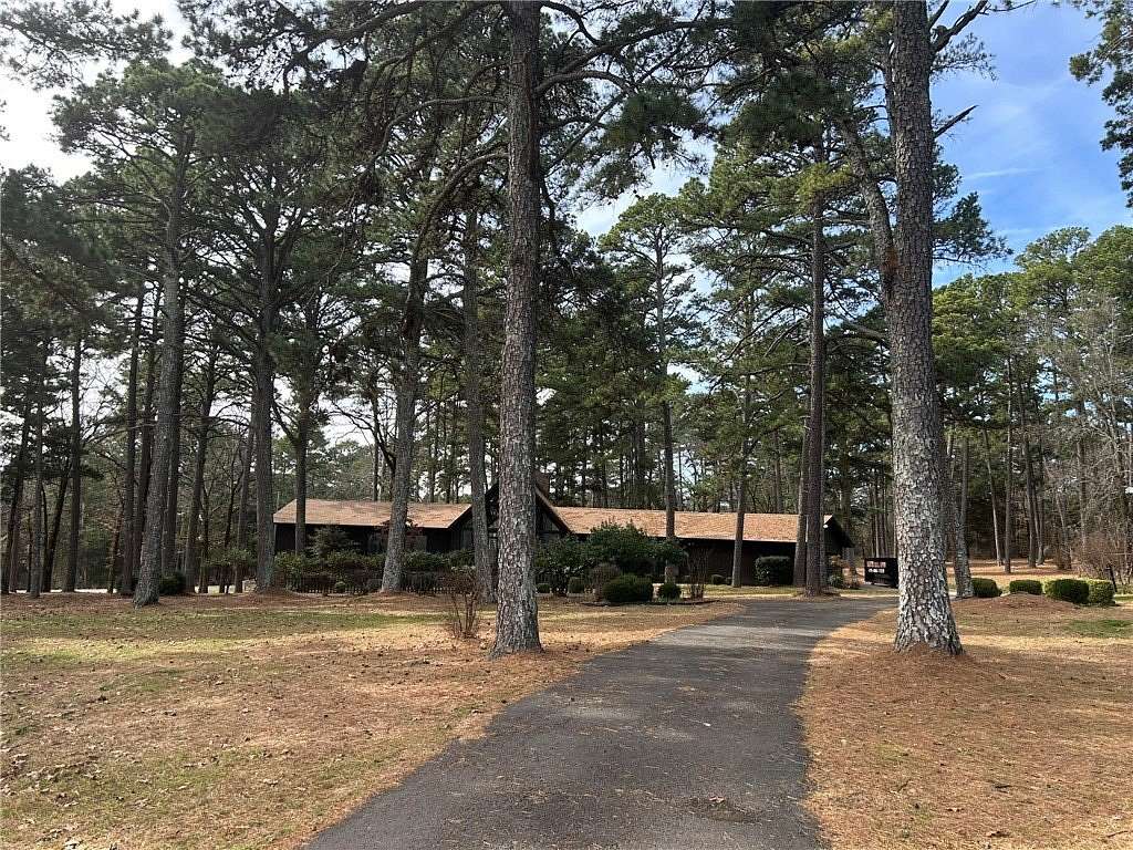 4 Acres of Land with Home for Sale in Russellville, Arkansas