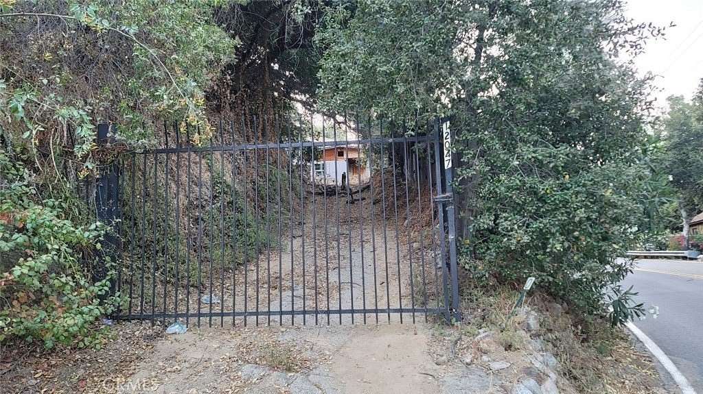 0.8 Acres of Improved Residential Land for Sale in Sylmar, California