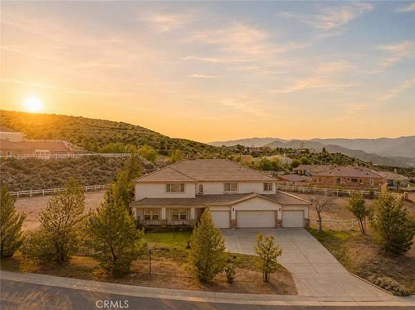 1.5 Acres of Land with Home for Sale in Acton, California