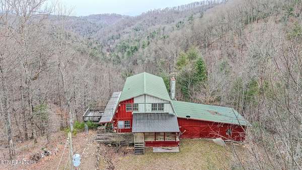 5.1 Acres of Land with Home for Sale in Del Rio, Tennessee