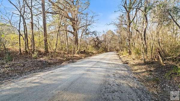7.5 Acres of Residential Land for Sale in De Kalb, Texas
