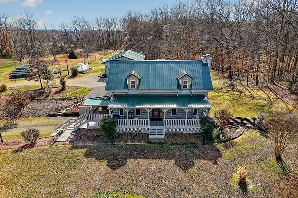 7 Acres of Land with Home for Sale in Cookeville, Tennessee