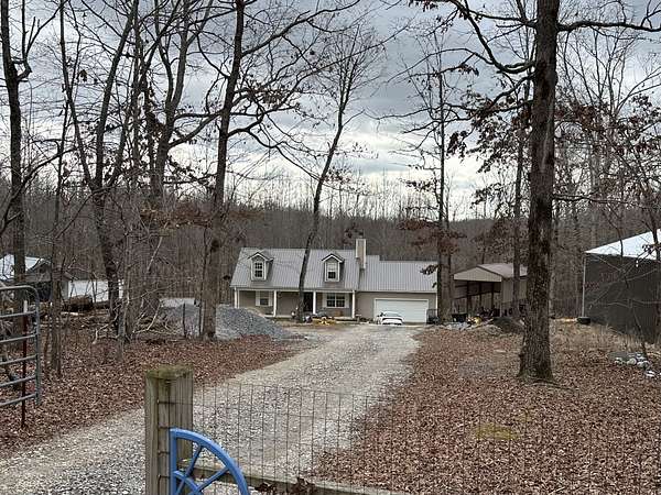 16.1 Acres of Land with Home for Sale in Nunnelly, Tennessee