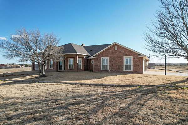 10 Acres of Land with Home for Sale in Amarillo, Texas