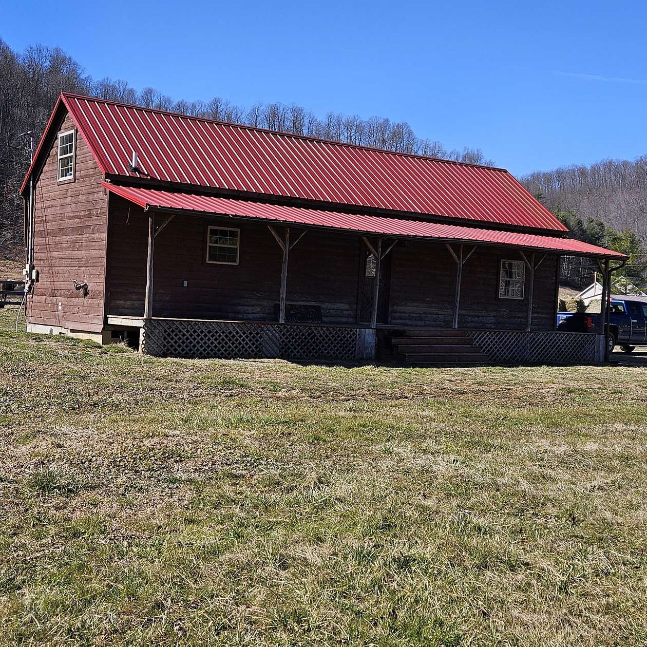 2.5 Acres of Land with Home for Sale in Morehead, Kentucky