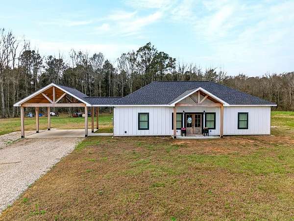 3.5 Acres of Land with Home for Sale in Picayune, Mississippi