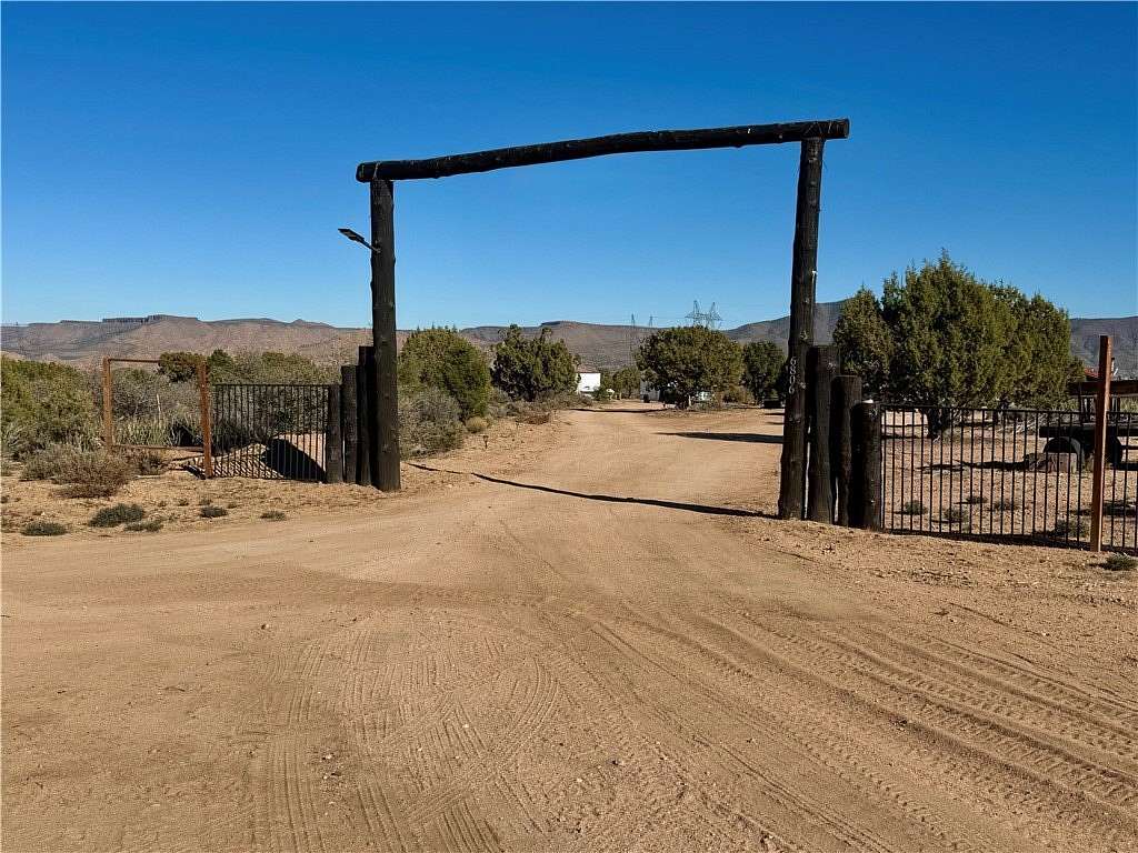 40.8 Acres of Land for Sale in Hackberry, Arizona