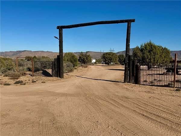40.8 Acres of Land for Sale in Hackberry, Arizona