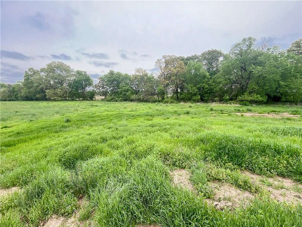 6 Acres of Residential Land for Sale in Fayetteville, Arkansas