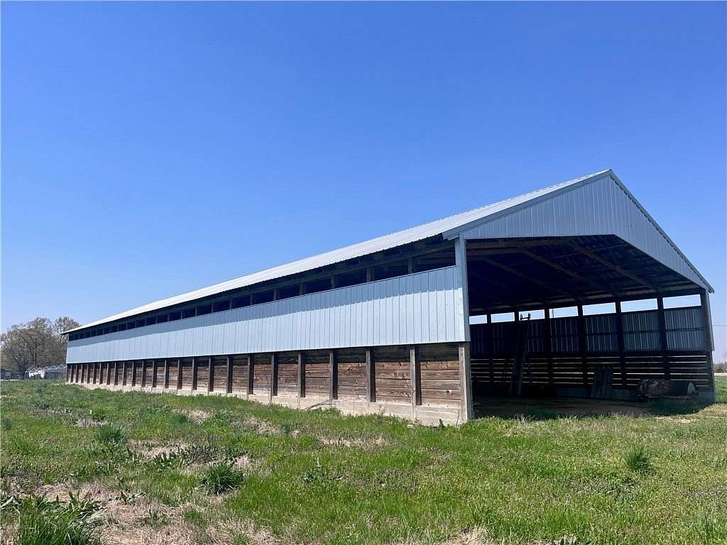 7.8 Acres of Residential Land for Sale in Fayetteville, Arkansas