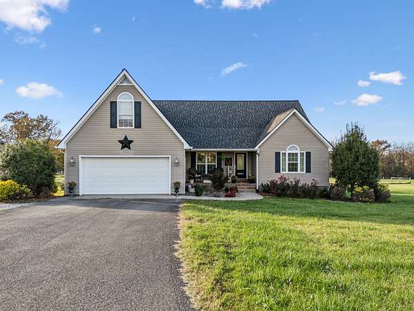 5 Acres of Land with Home for Sale in Portland, Tennessee