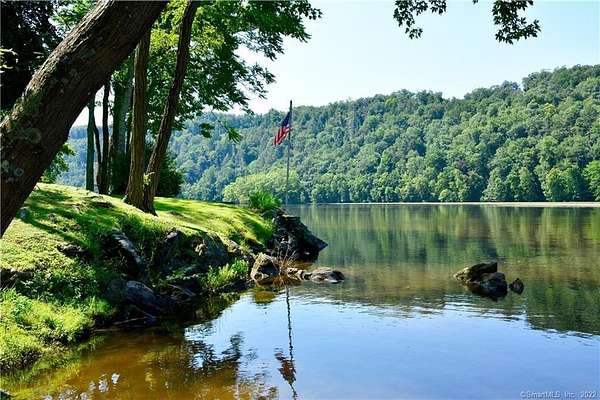 3 Acres of Land with Home for Lease in Bridgewater, Connecticut