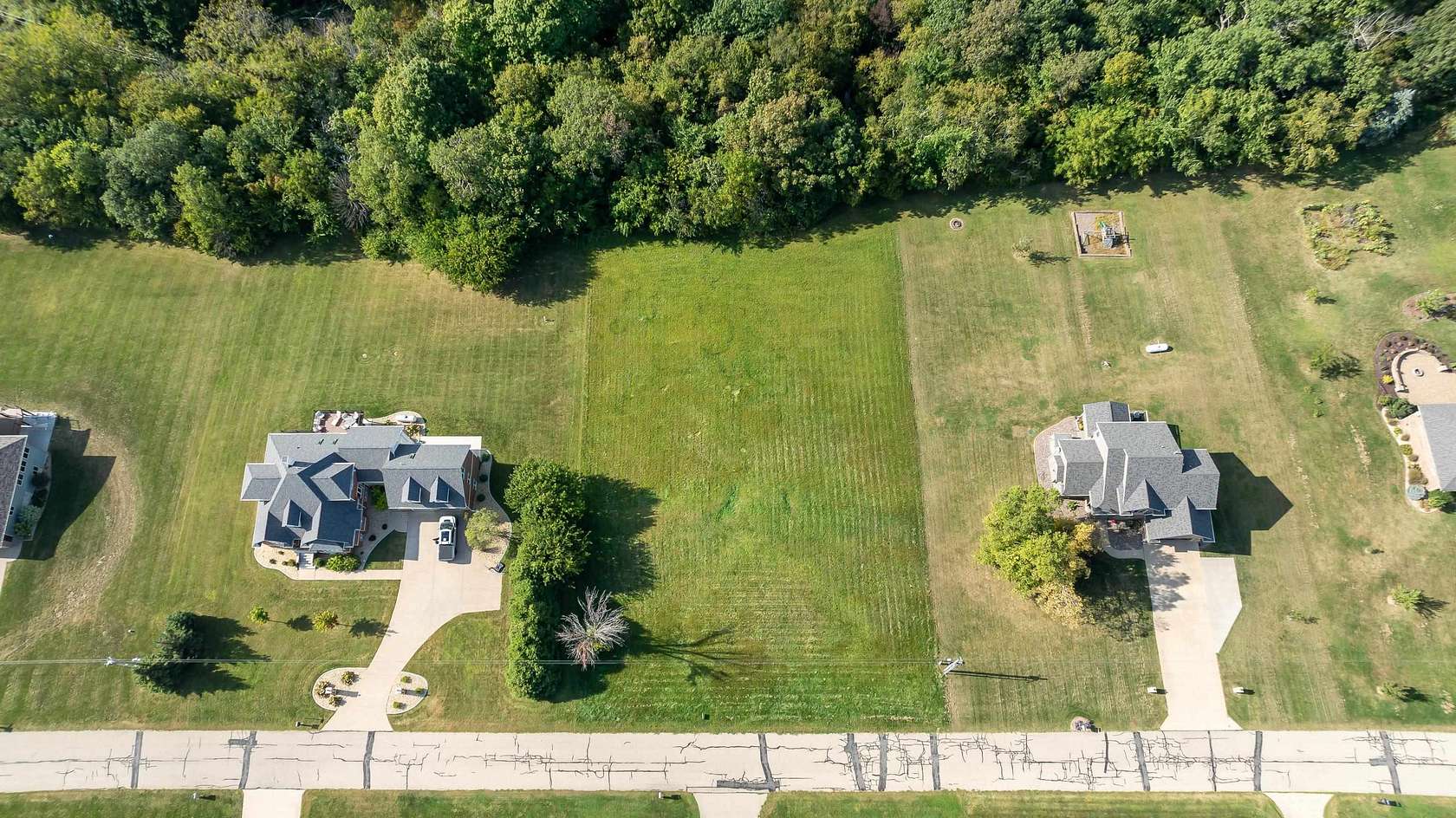 2.39 Acres of Residential Land for Sale in Dubuque, Iowa