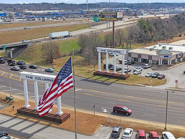 2.33 Acres of Improved Commercial Land for Sale in Jackson, Tennessee