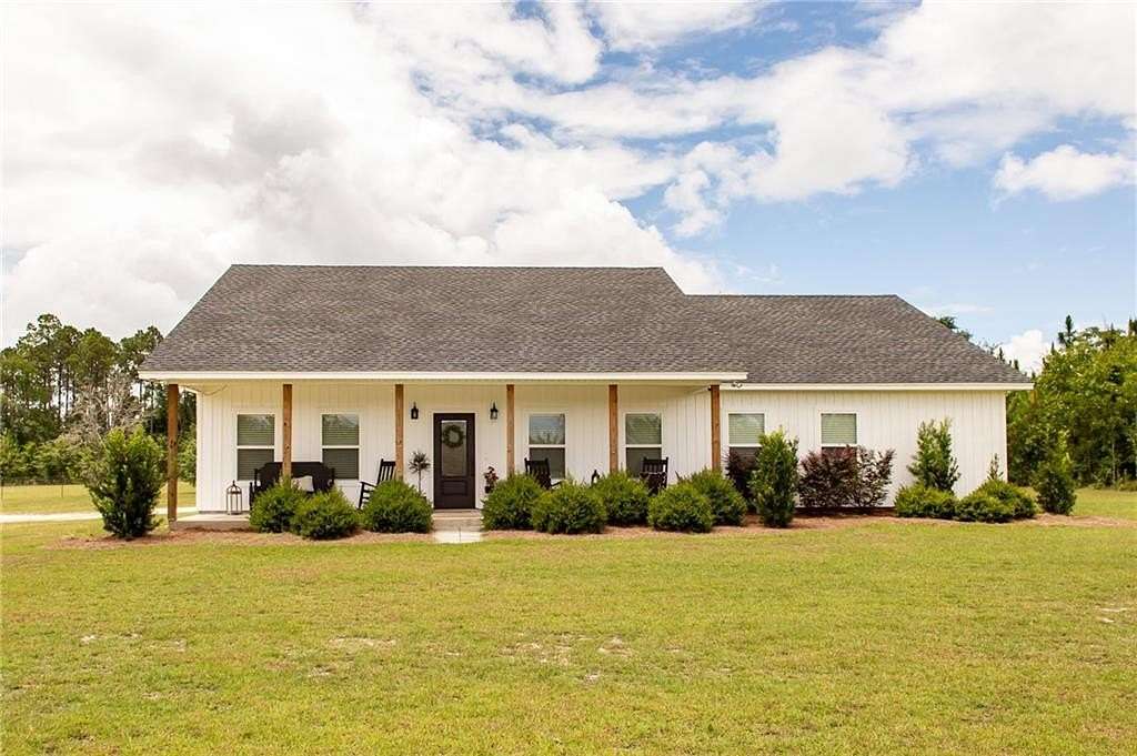 2 Acres of Land with Home for Sale in Hoboken, Georgia