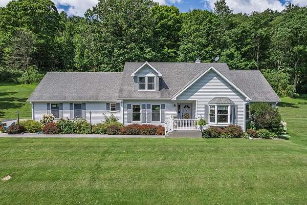 7.5 Acres of Land with Home for Sale in Richland Center, Wisconsin