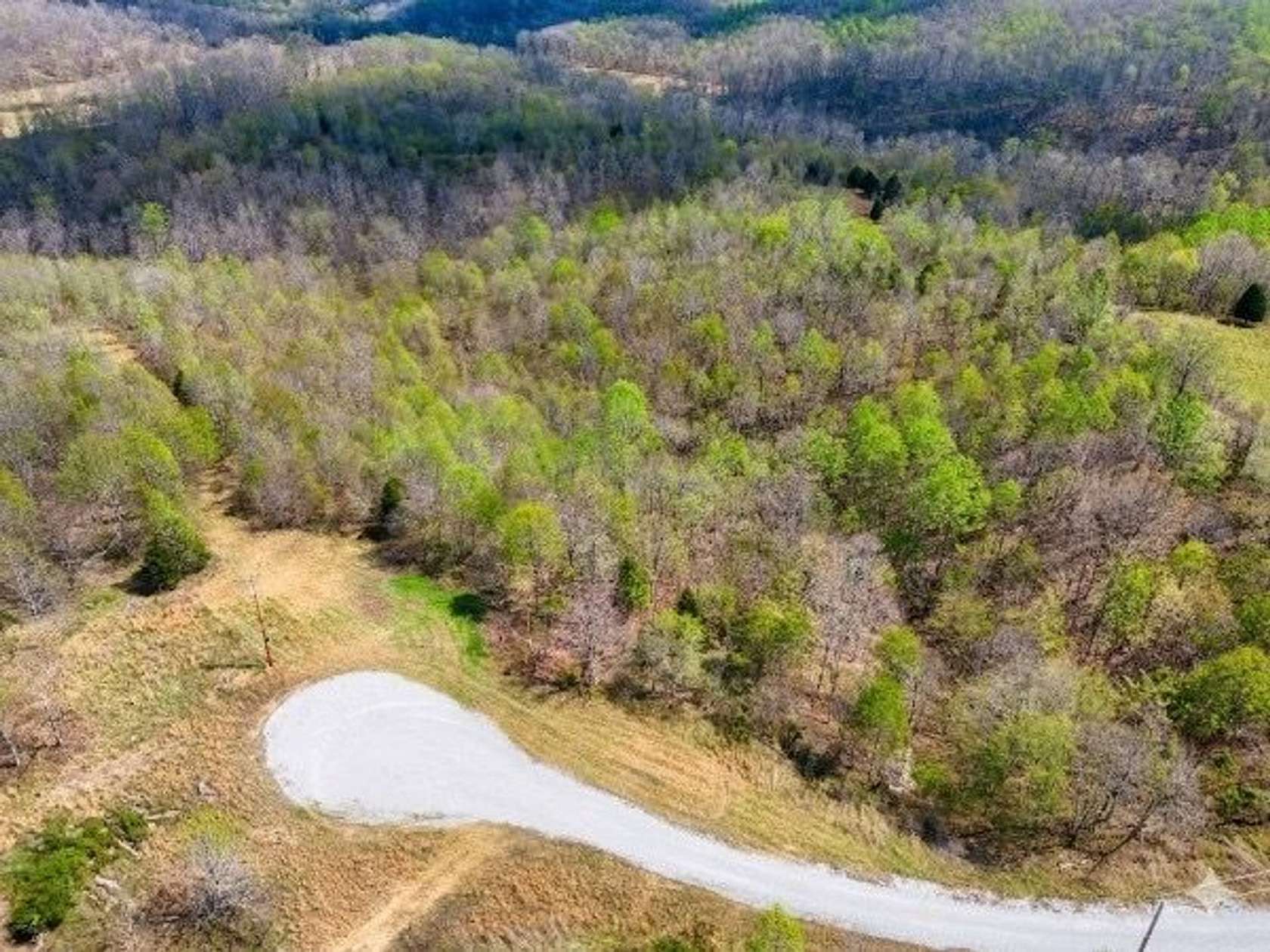 12.7 Acres of Land for Sale in Dover, Tennessee