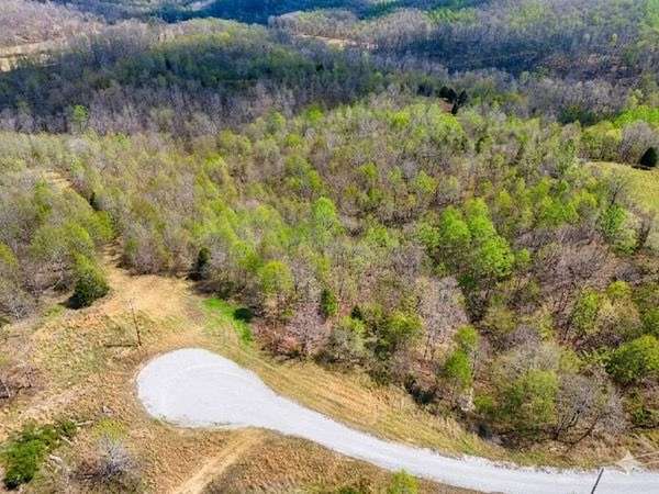 12.7 Acres of Land for Sale in Dover, Tennessee