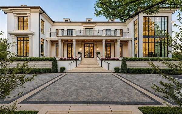 2.22 Acres of Land with Home for Sale in Dallas, Texas